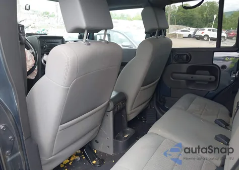 2008 Jeep Wrangler Unlimited Sahara из США, поврежденный, VIN 1J4GA59168L624524